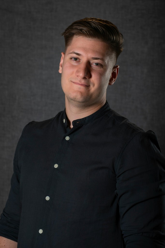 Person that says the Review